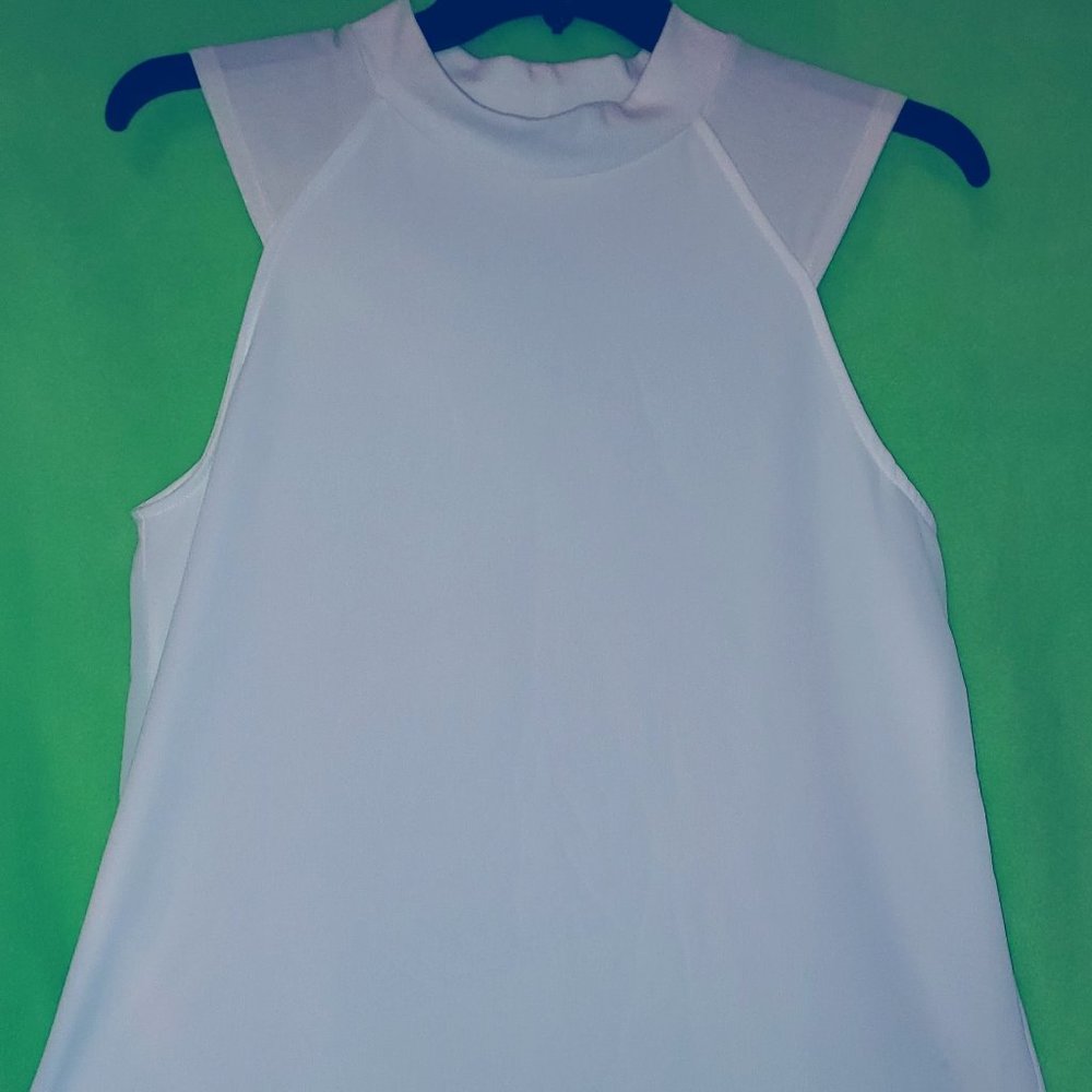 White H.I.P Linen pull over casual blouse